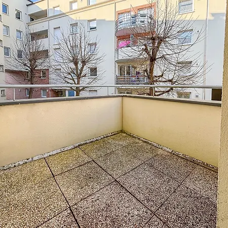 Apartment Spacieux & Lumineux Avec Balcon