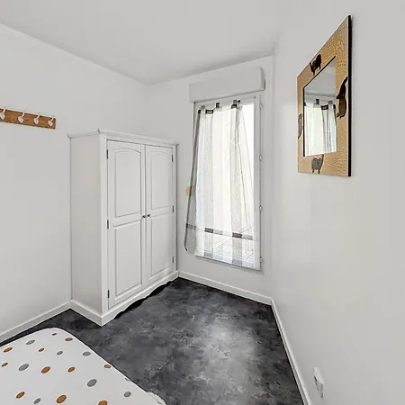 Apartment Spacieux & Lumineux Avec Balcon