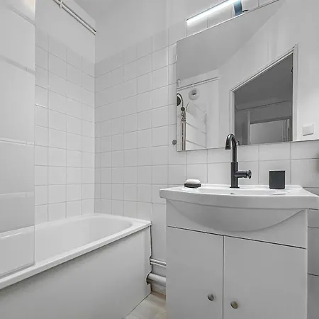 Spacieux & Lumineux Avec Balcon アパート *