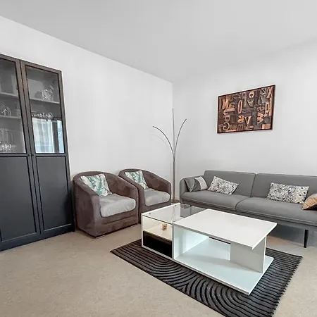 Spacieux & Lumineux Avec Balcon * ボーヴェ